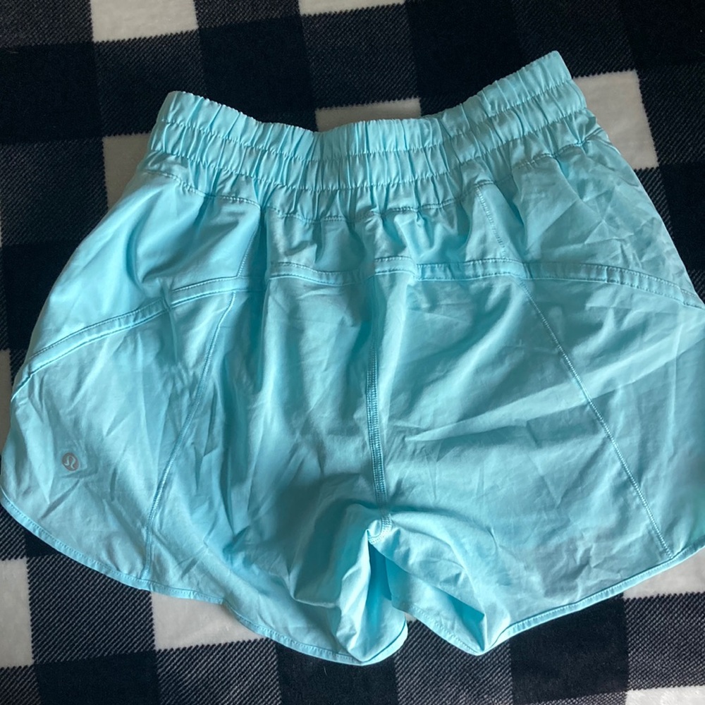 Lululemon 5” HR Track That Short size 6